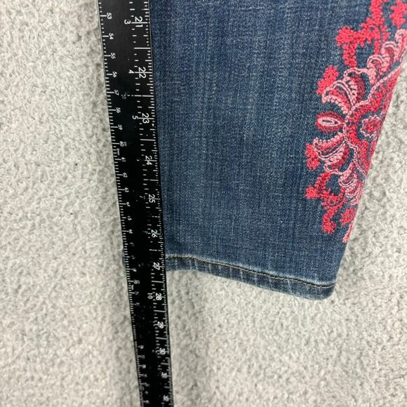 Chicos So Slimming Jeans XS Medallion Embroidered Girlfriend Ankle Pink Red 00R - Picture 9 of 12